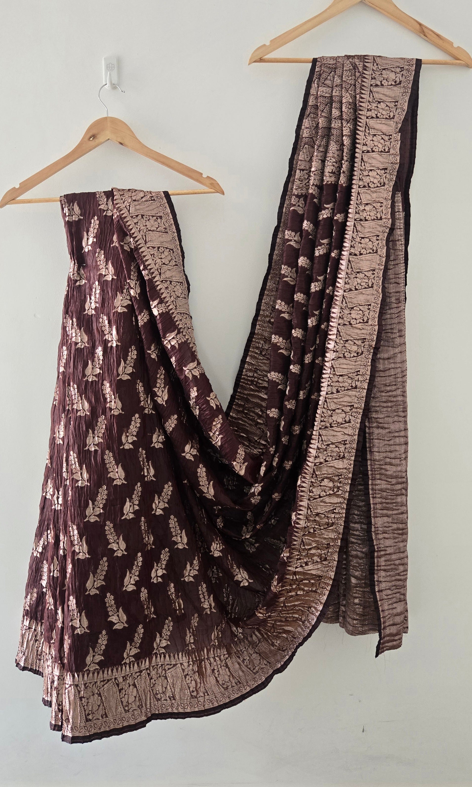 Maroon Crushed Banarasi Saree – Lightweight, Textured & Elegant