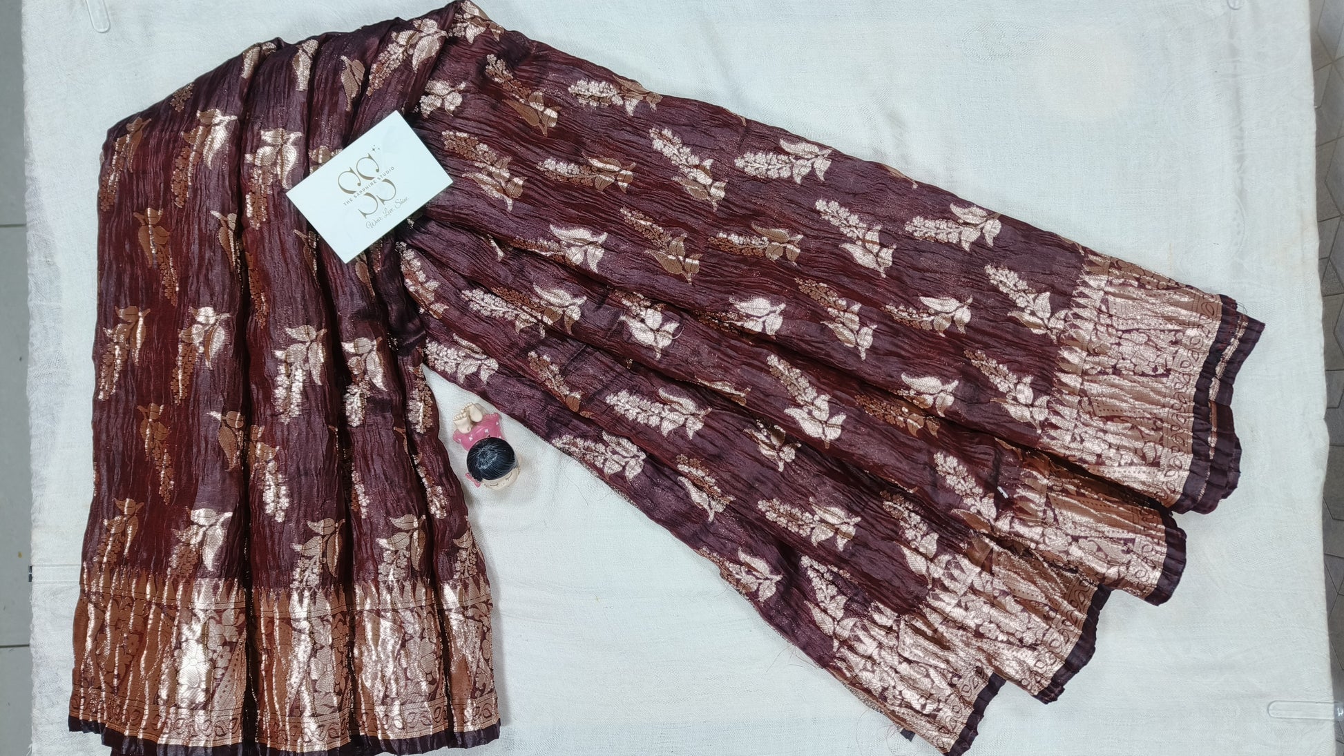 Maroon Crushed Banarasi Saree – Lightweight, Textured & Elegant