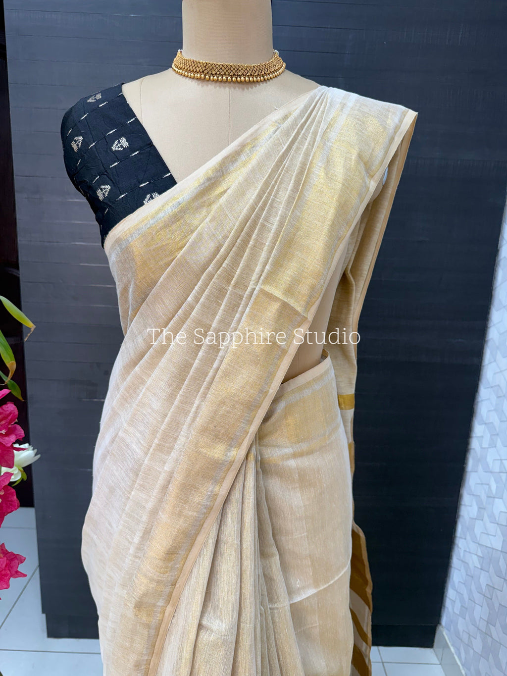 Champagne Gold Tissue Linen Handloom Saree with Black contrast blouse