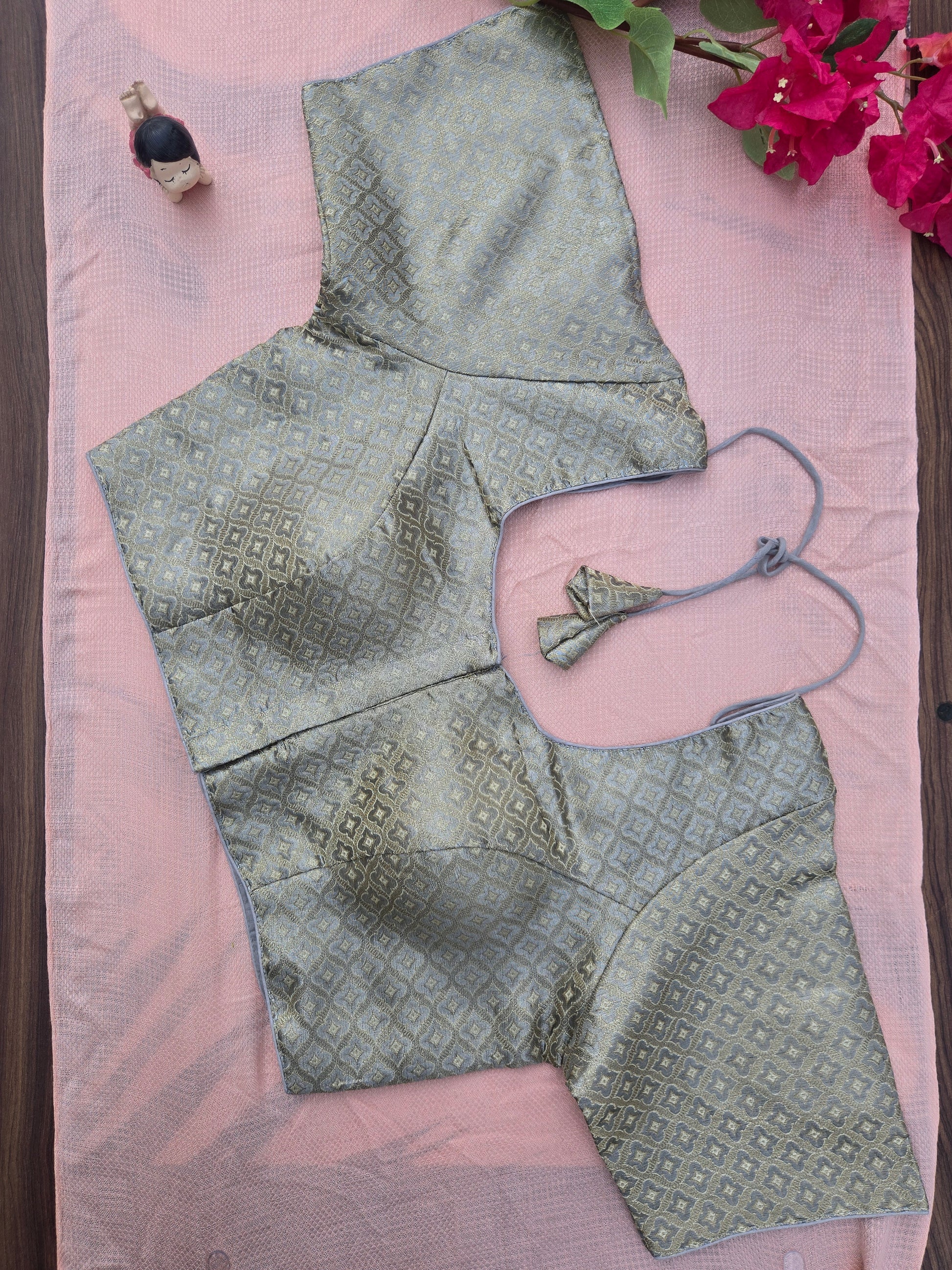 Onam Tissue Saree with Embroidery – Small Flower Work – Brown + Work Blouse