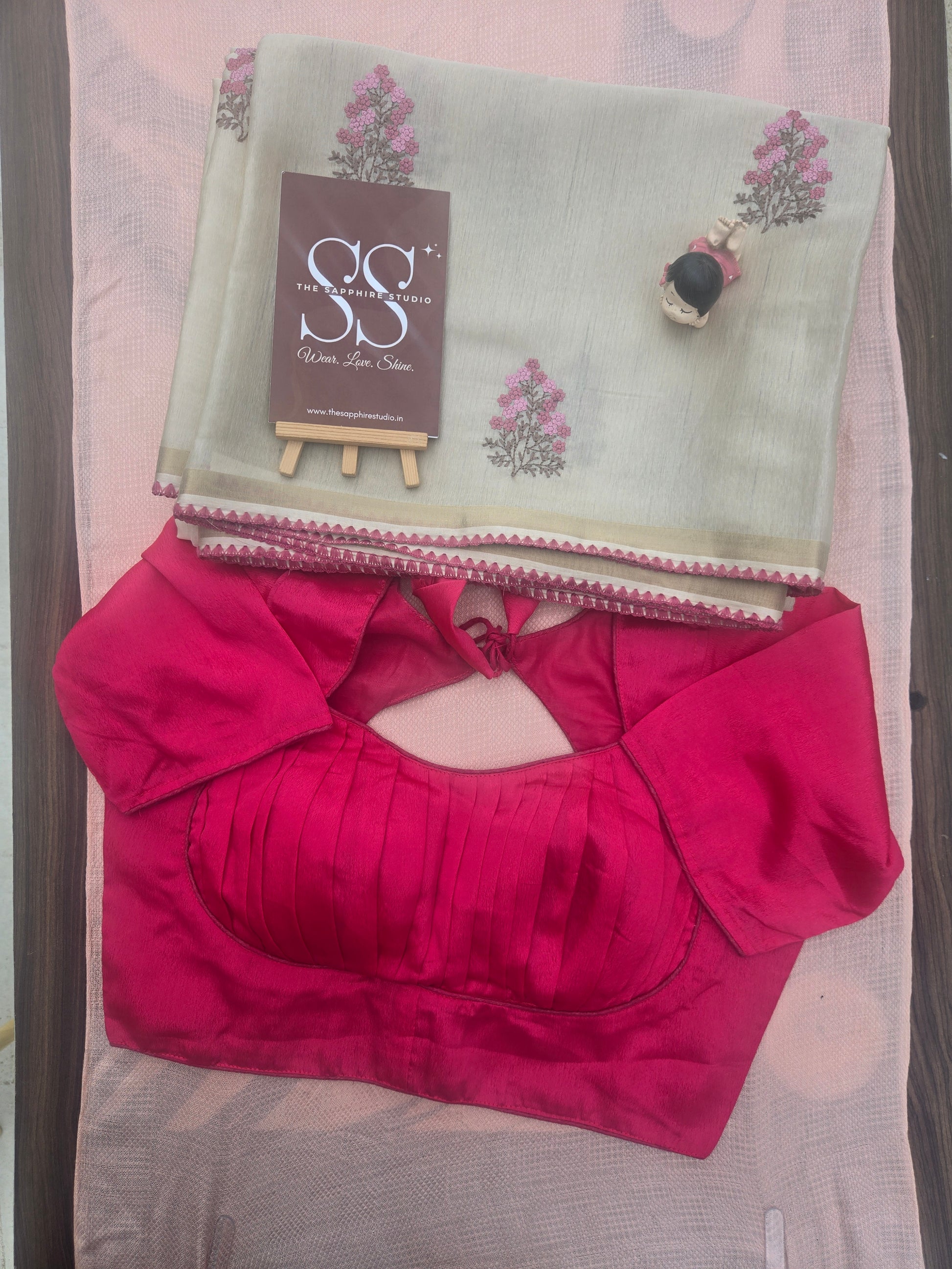Onam Tissue Saree with Pink Floral Embroidery & Pink Ready-Made Blouse