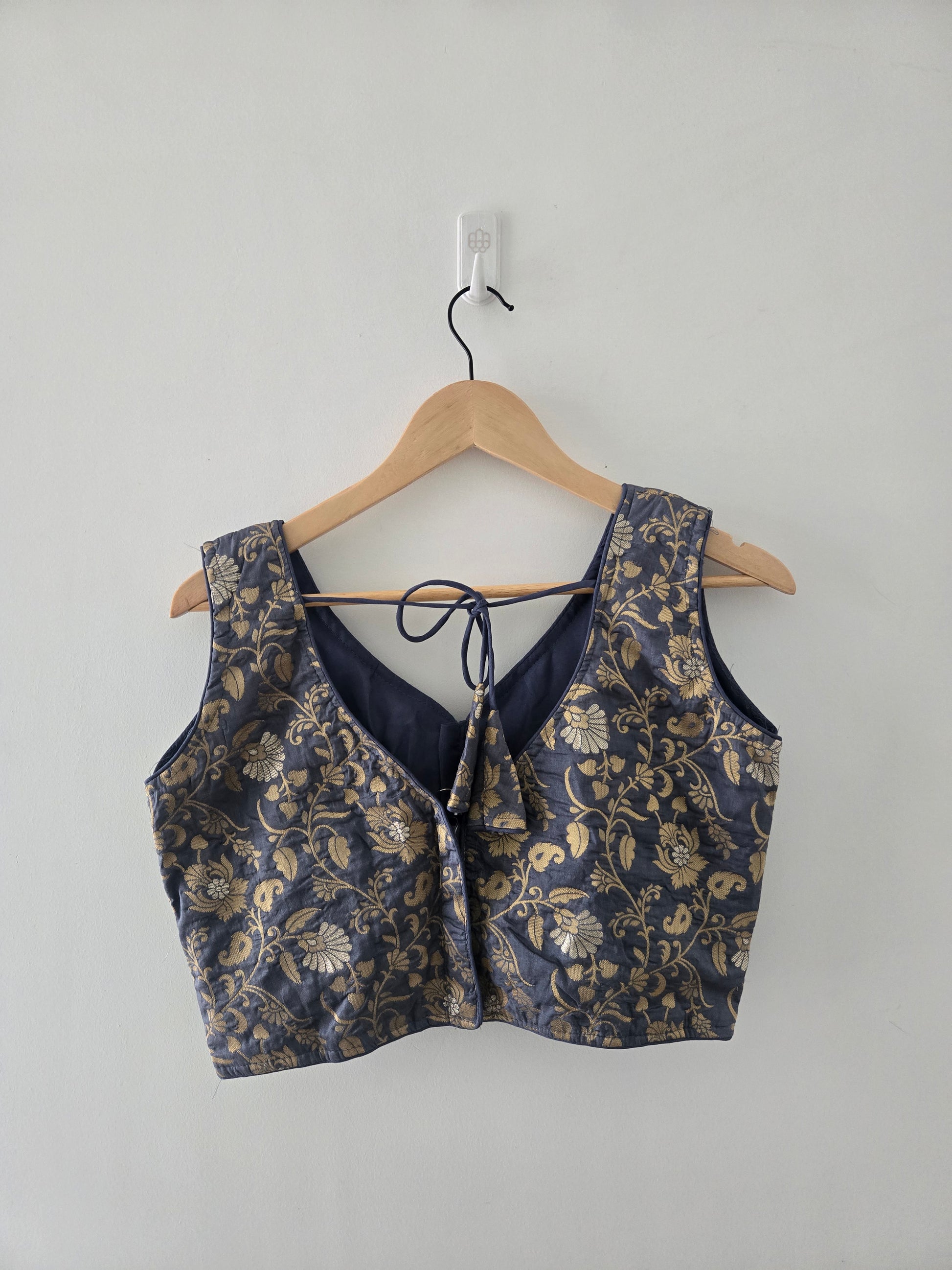 Grey with Flowers Blouse (Size 32-38)