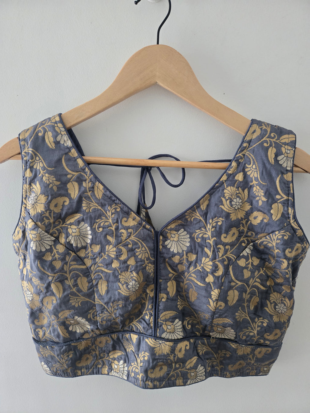 Grey with Flowers Blouse (Size 32-38)