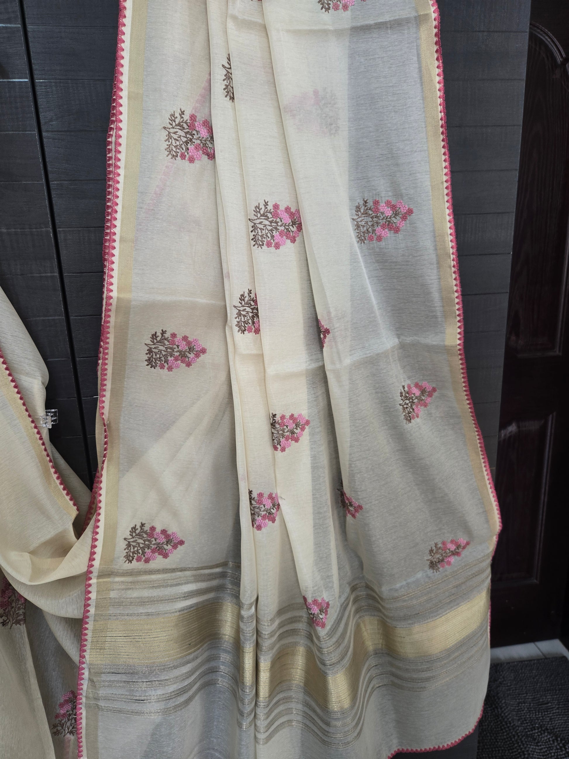 Onam Tissue Saree with Pink Floral Embroidery & Pink Ready-Made Blouse