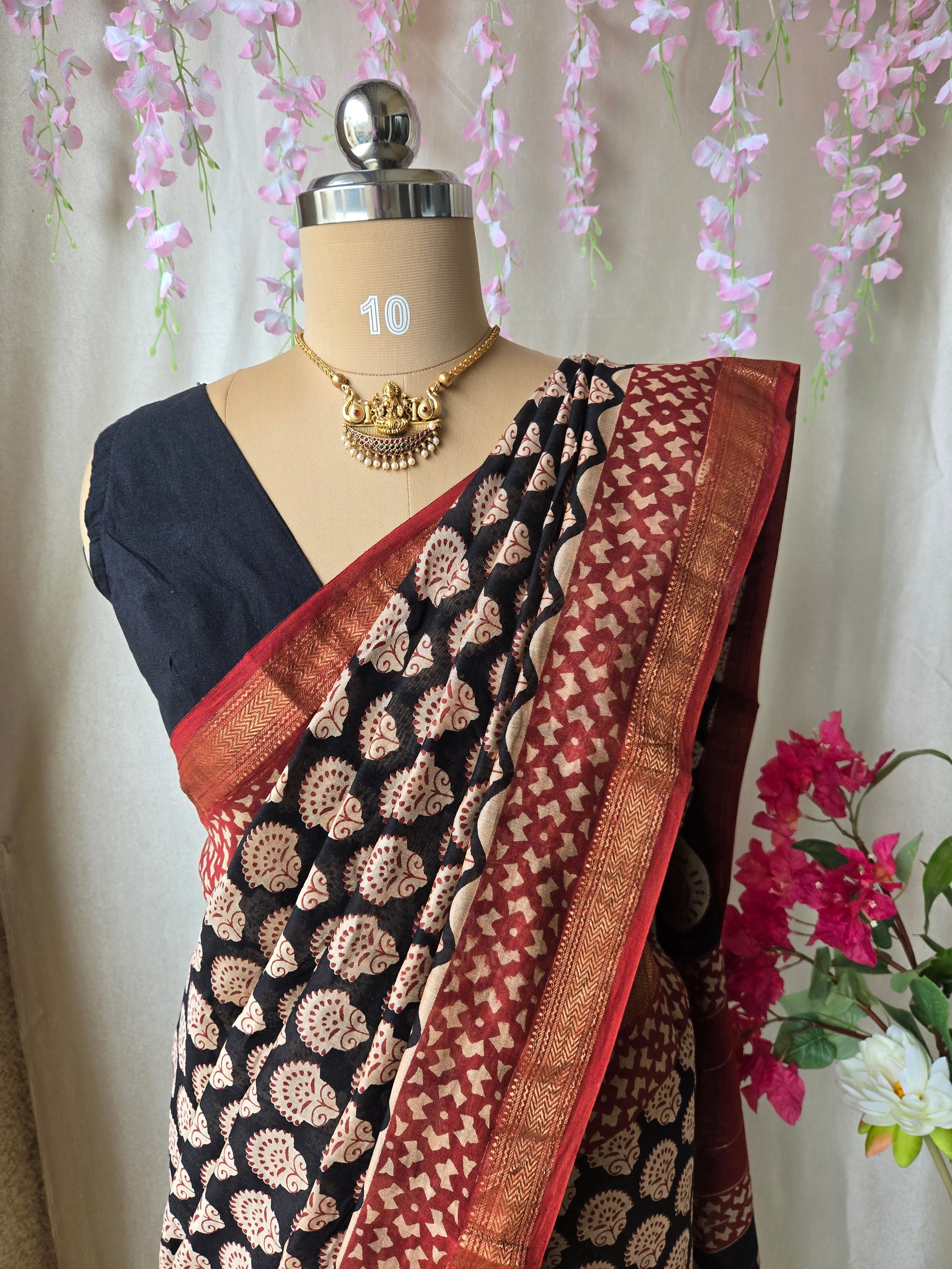 Maheshwari Silk Saree – Black with Beige Motifs & Red Zari Border