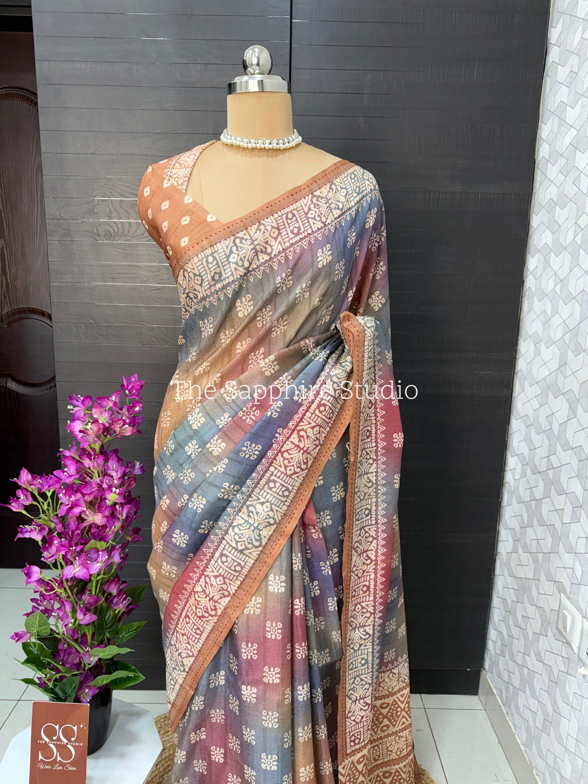 Earth Blend Tussar Saree with Warm Rust Contrast Blouse