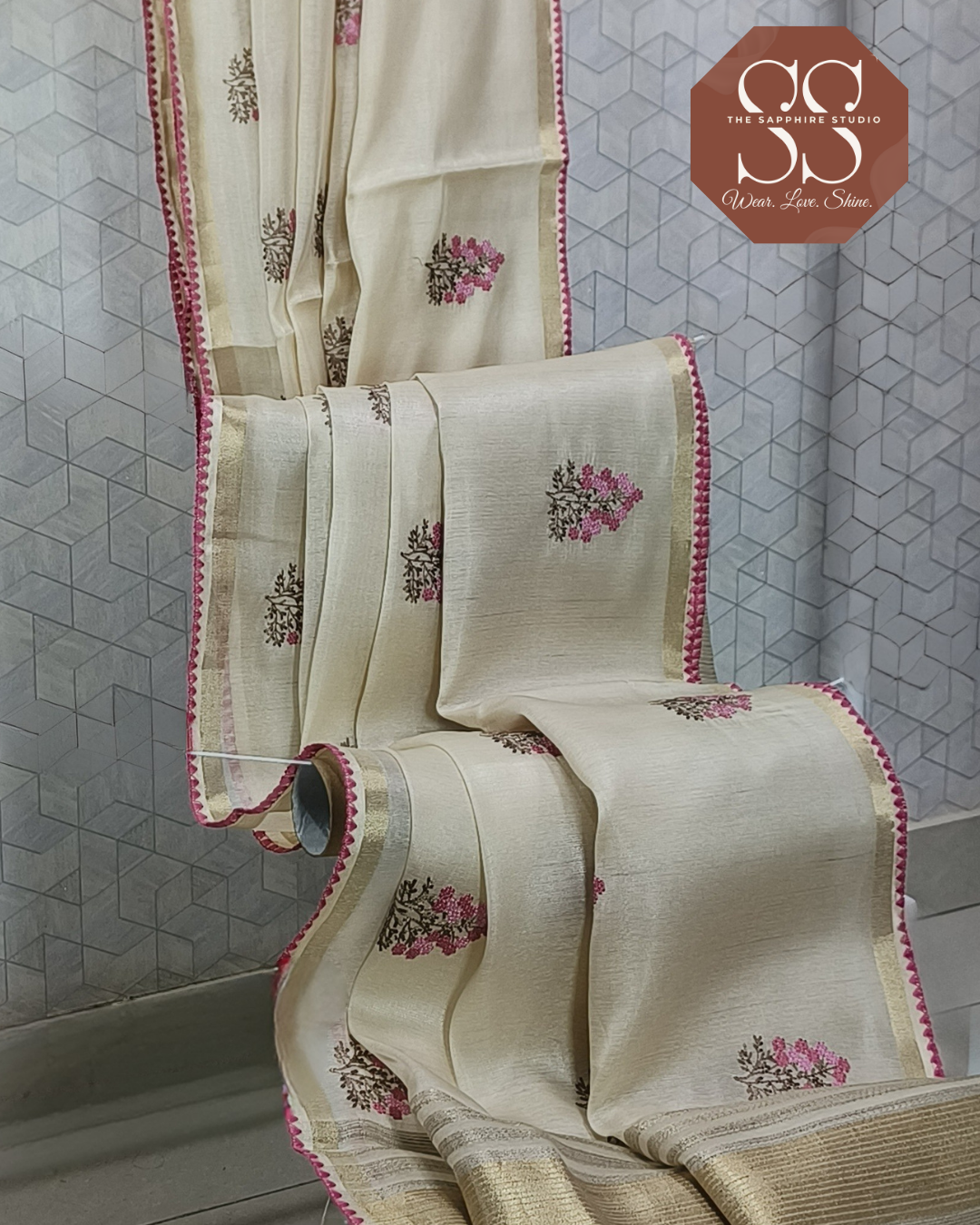 Onam Tissue Saree with Embroidery - Floral - Pink (Comes with running blouse)