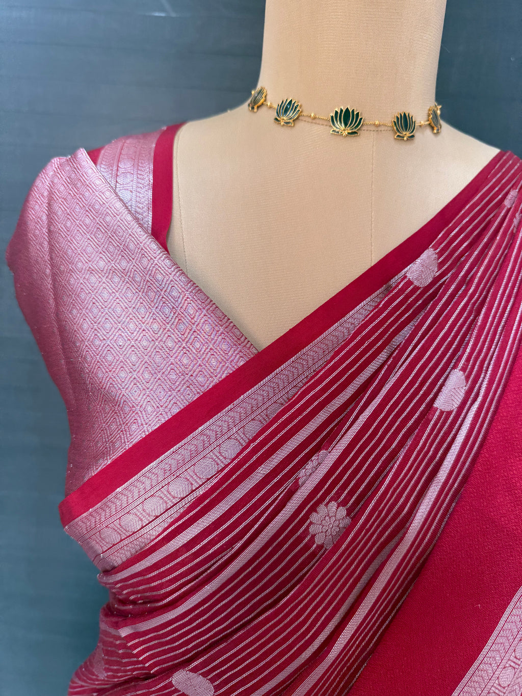 Red Banarasi Chiniya Silk Saree with Zari Buti Weaving ✨