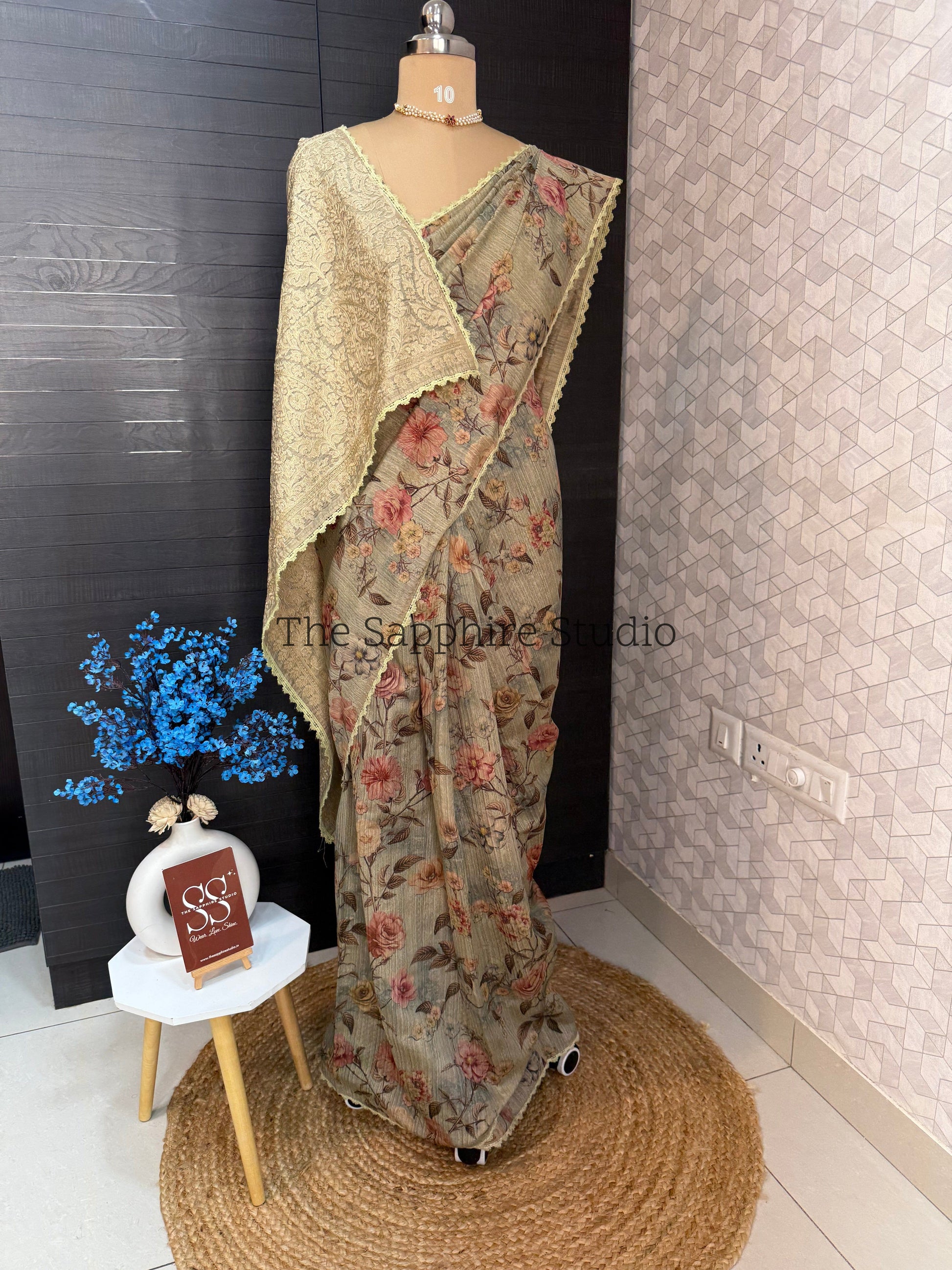 Floral Digital print Tussar saree