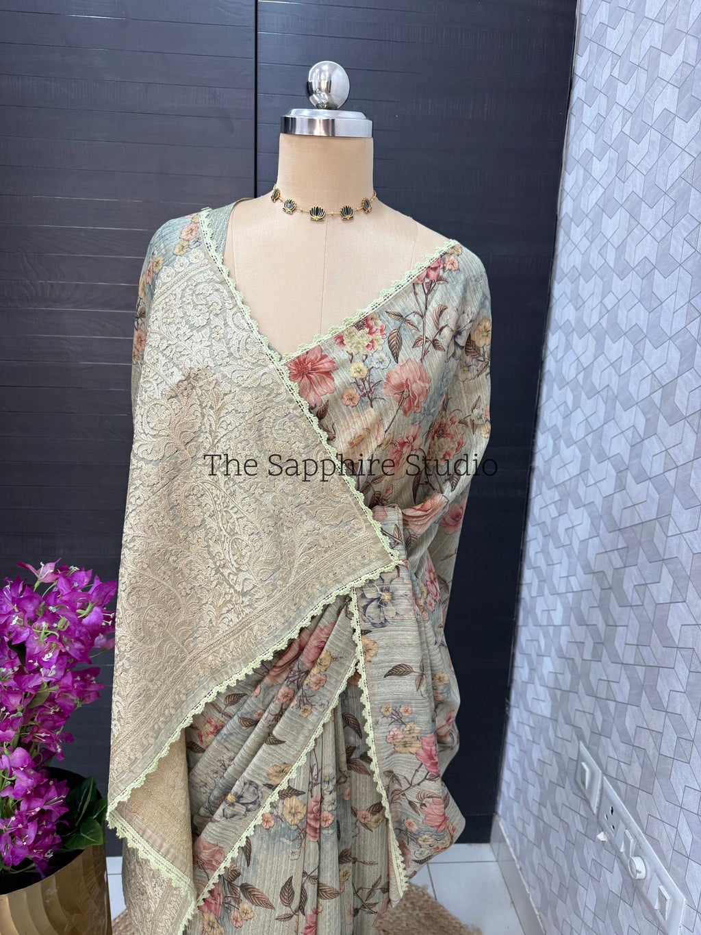 Floral Digital print Tussar saree