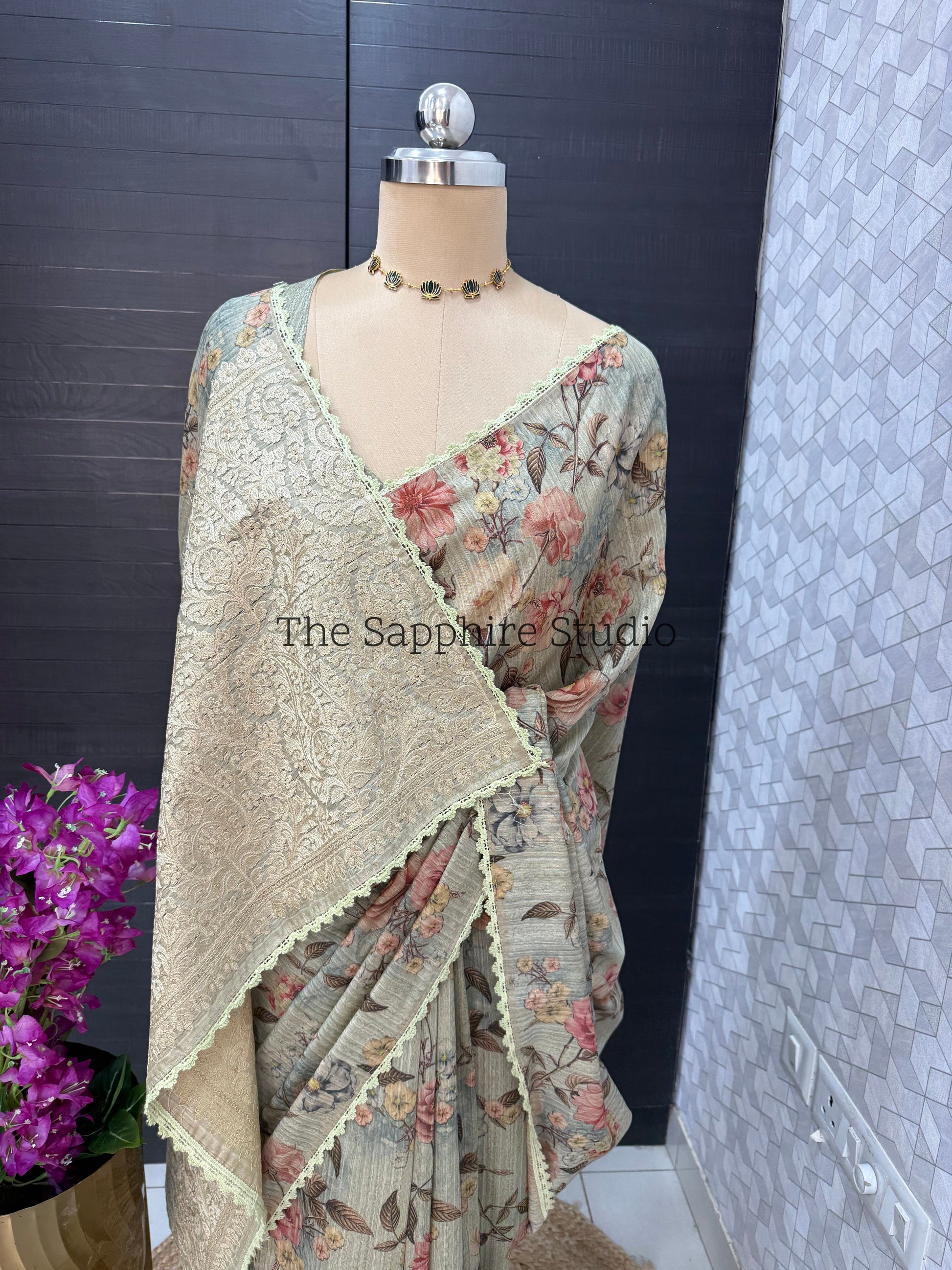 Floral Digital print Tussar saree
