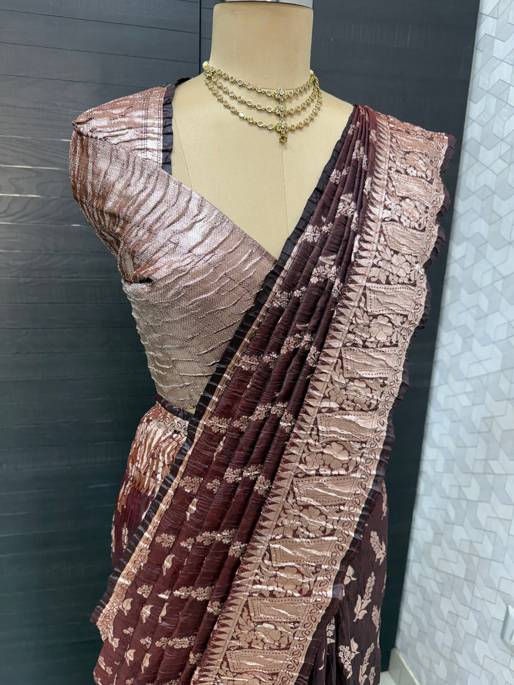 Maroon Crushed Banarasi Saree – Lightweight, Textured & Elegant