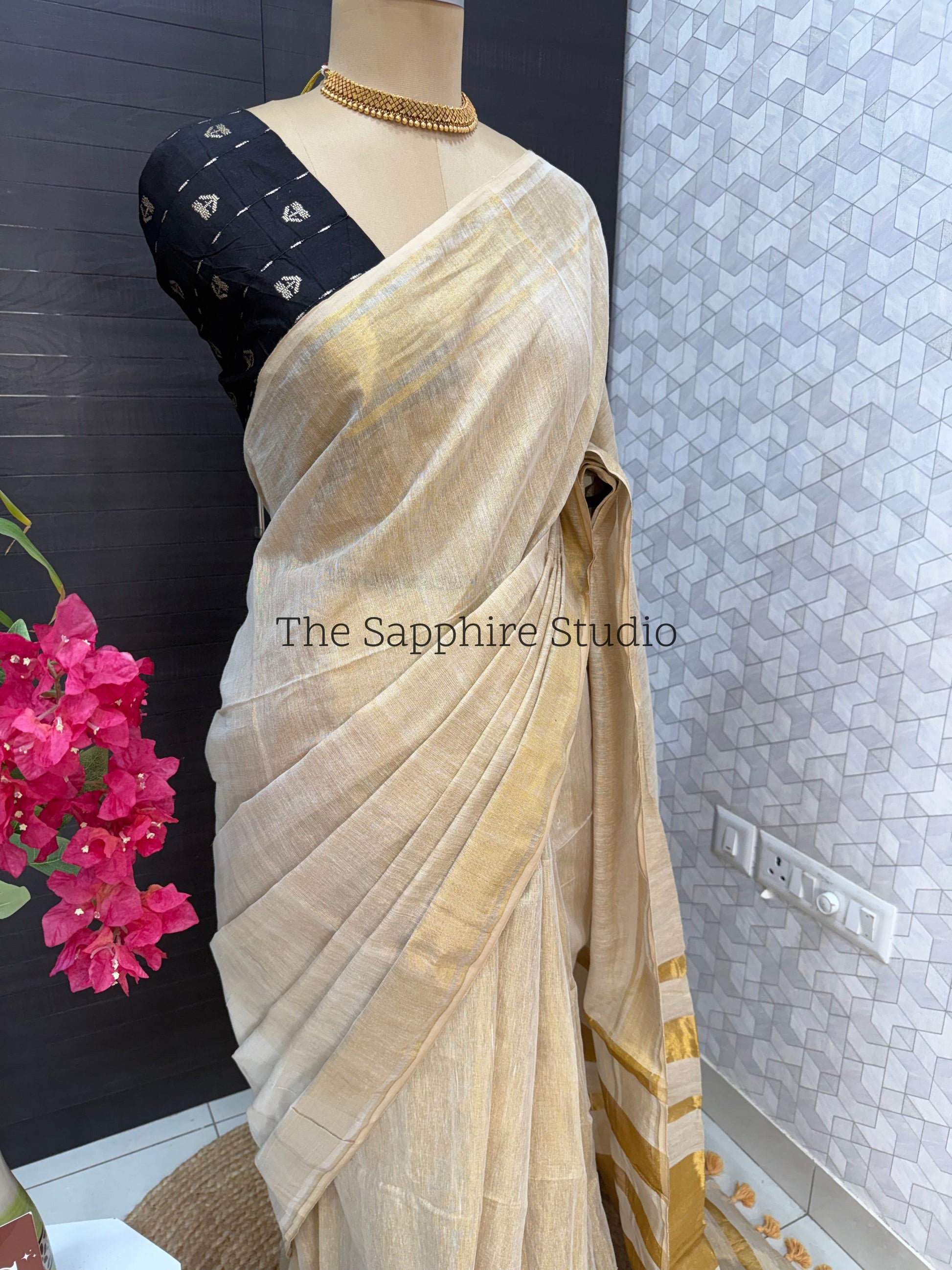 Champagne Gold Tissue Linen Handloom Saree with Black contrast blouse