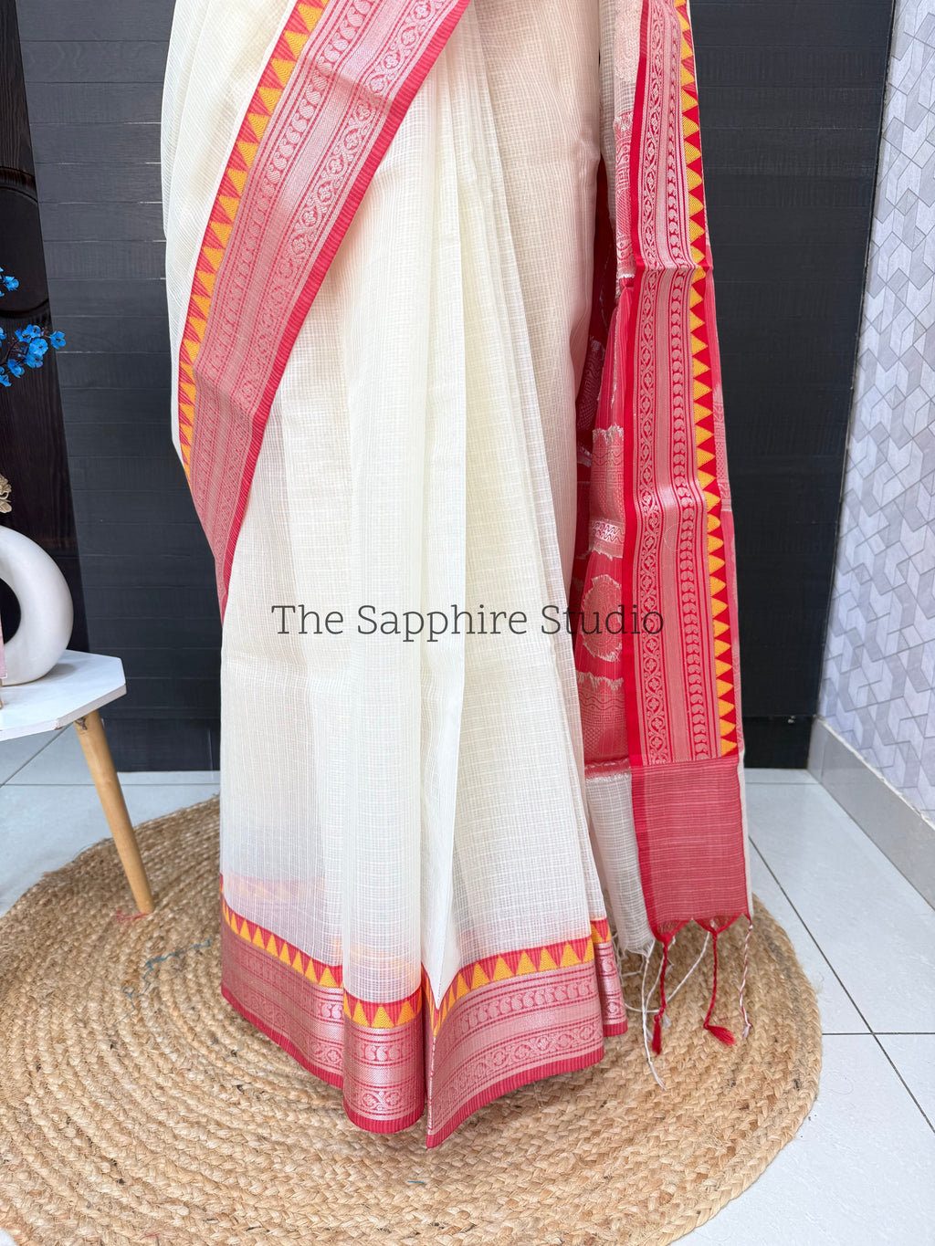 Kota check saree with a Ganga Jamuna border