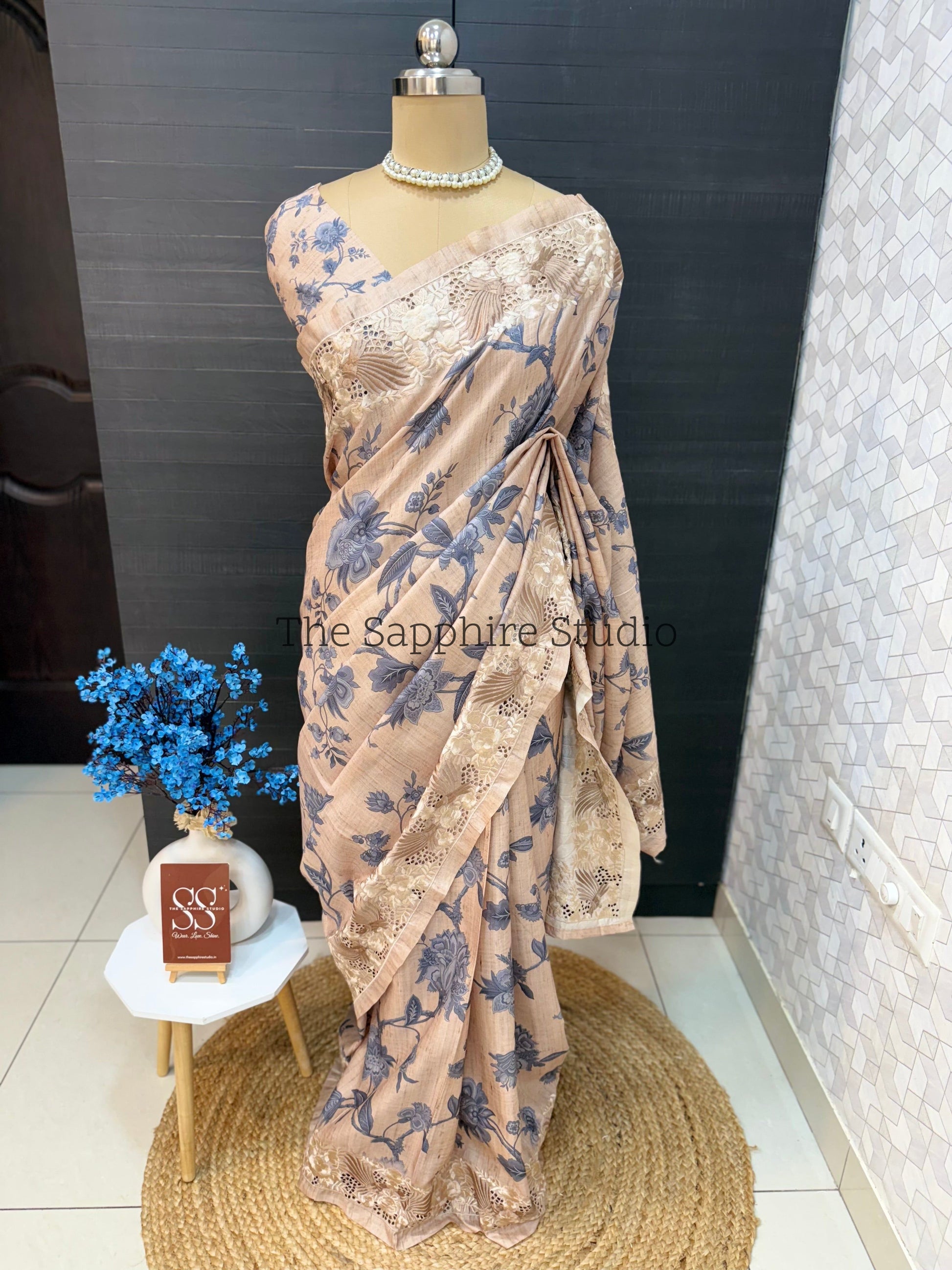 Floral Cutwork Border Tussar Saree