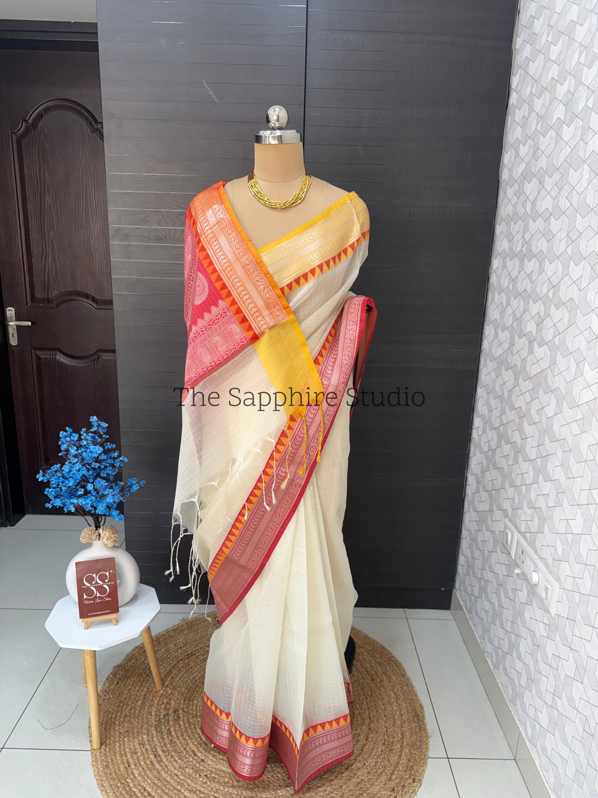 Kota check saree with a Ganga Jamuna border