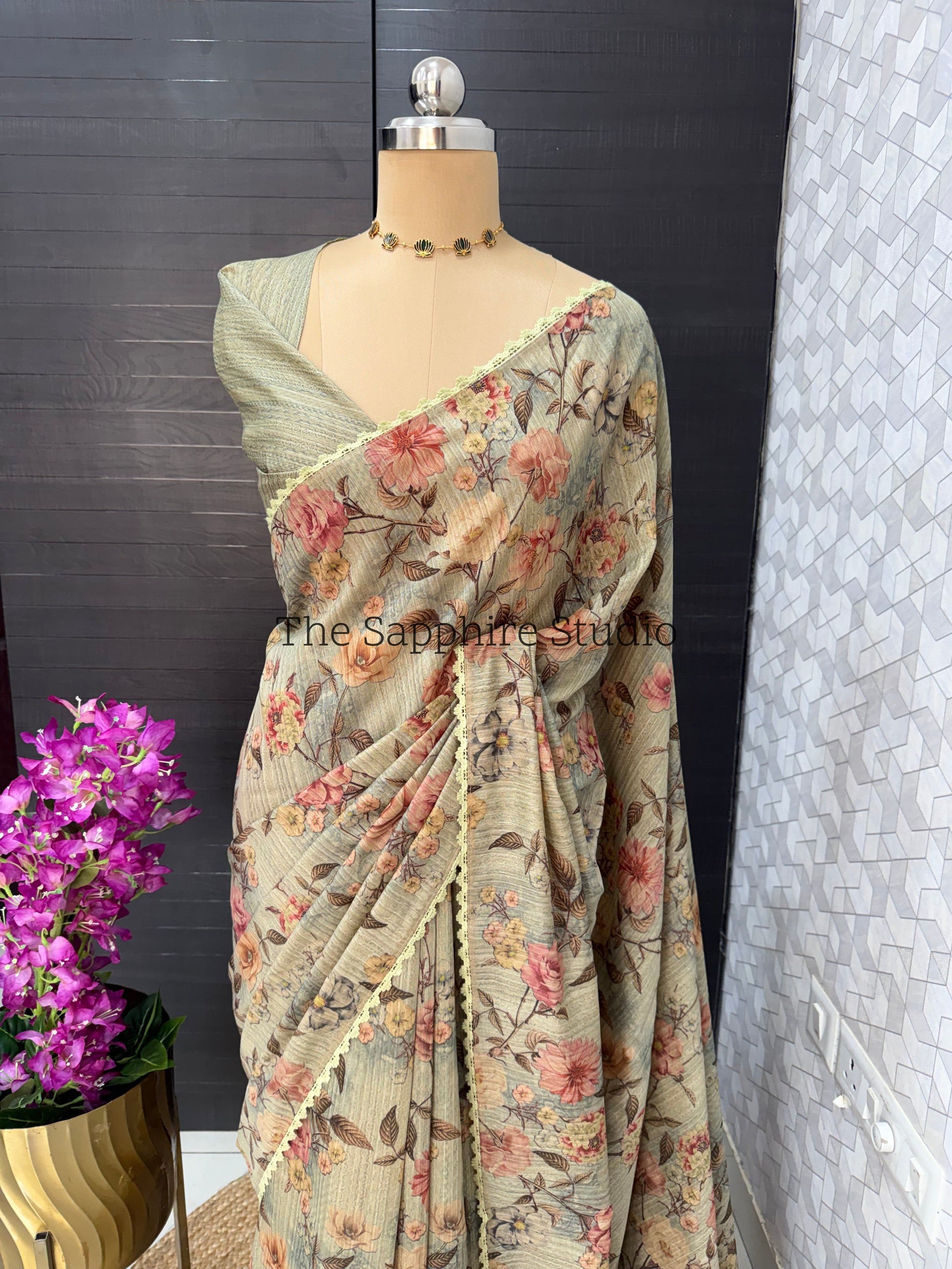 Floral Digital print Tussar saree