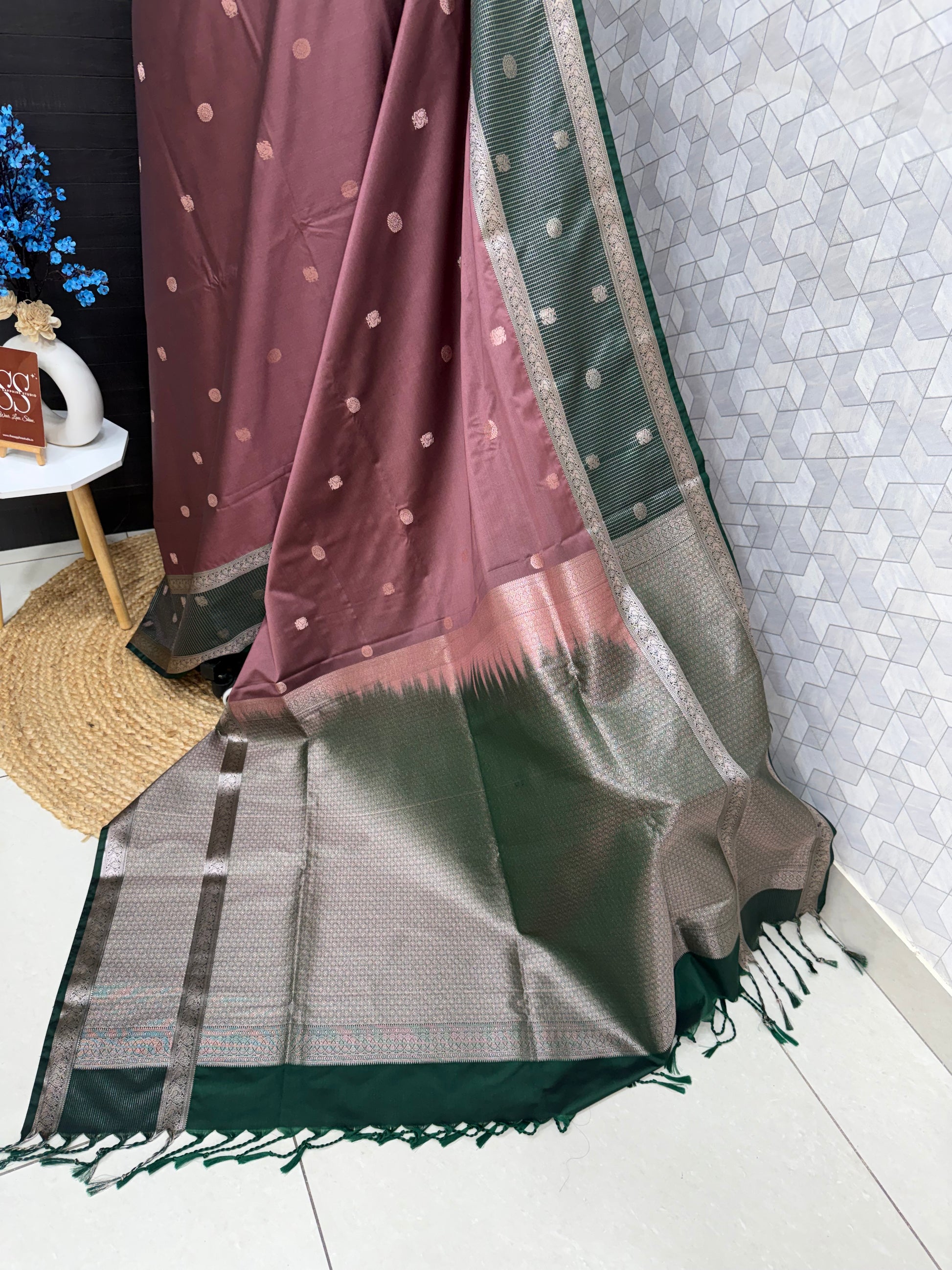 Kanchipuram Silver Zari Mauve saree with green border