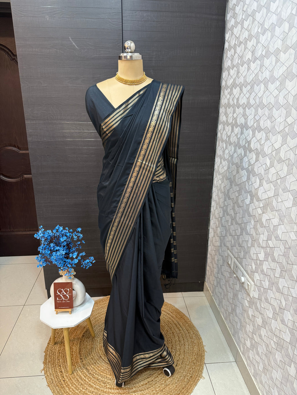 Mysore Semi crepe saree - Black