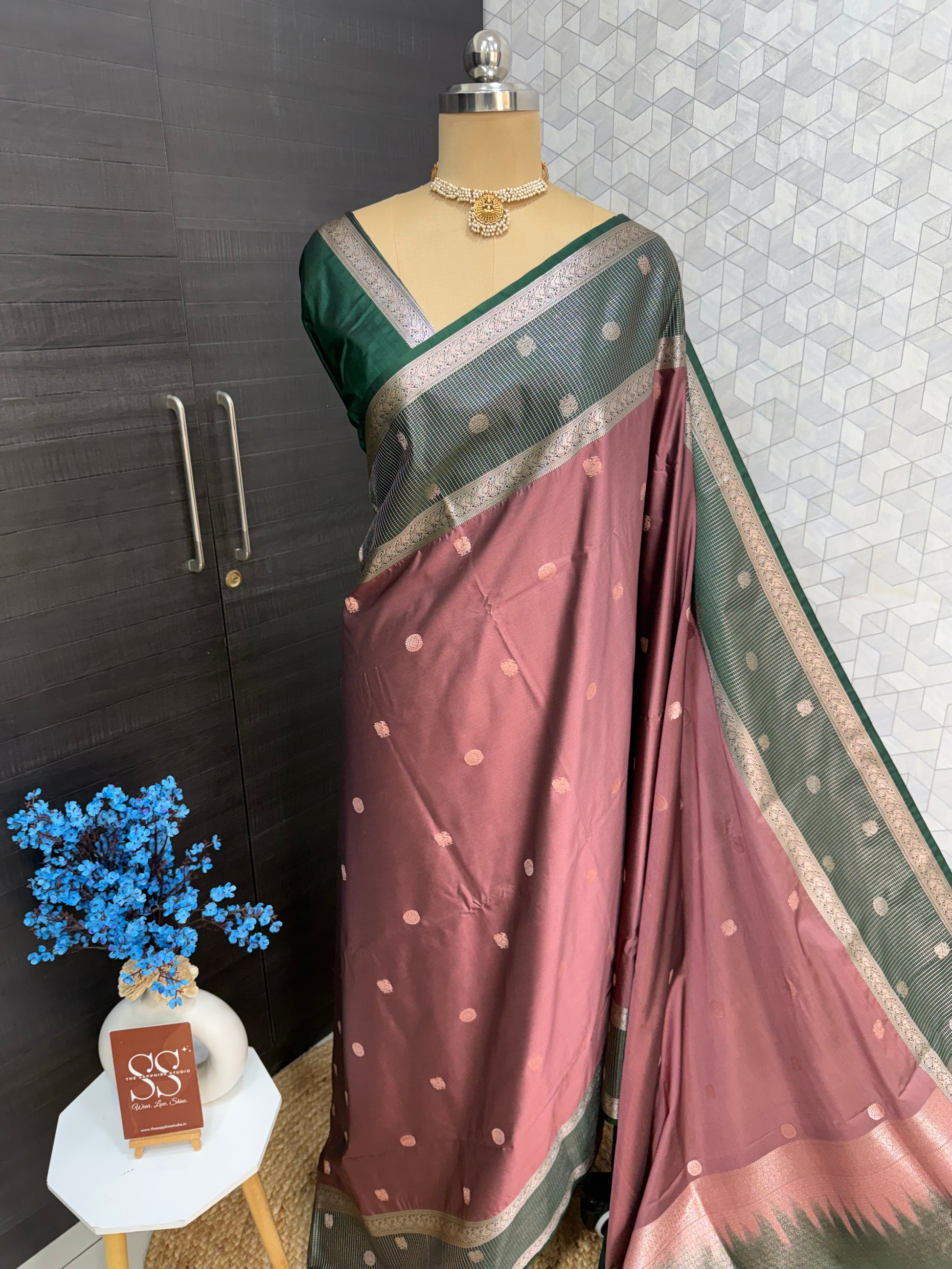 Kanchipuram Silver Zari Mauve saree with green border