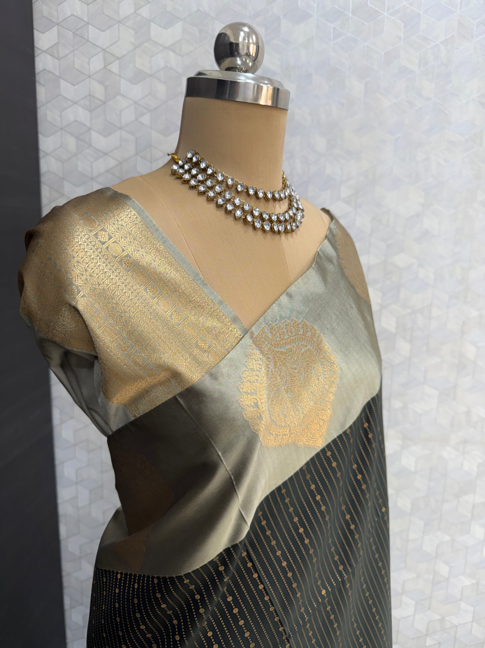 Deep Forest Green Kanchipuram Silk Saree with Antique Gold Zari