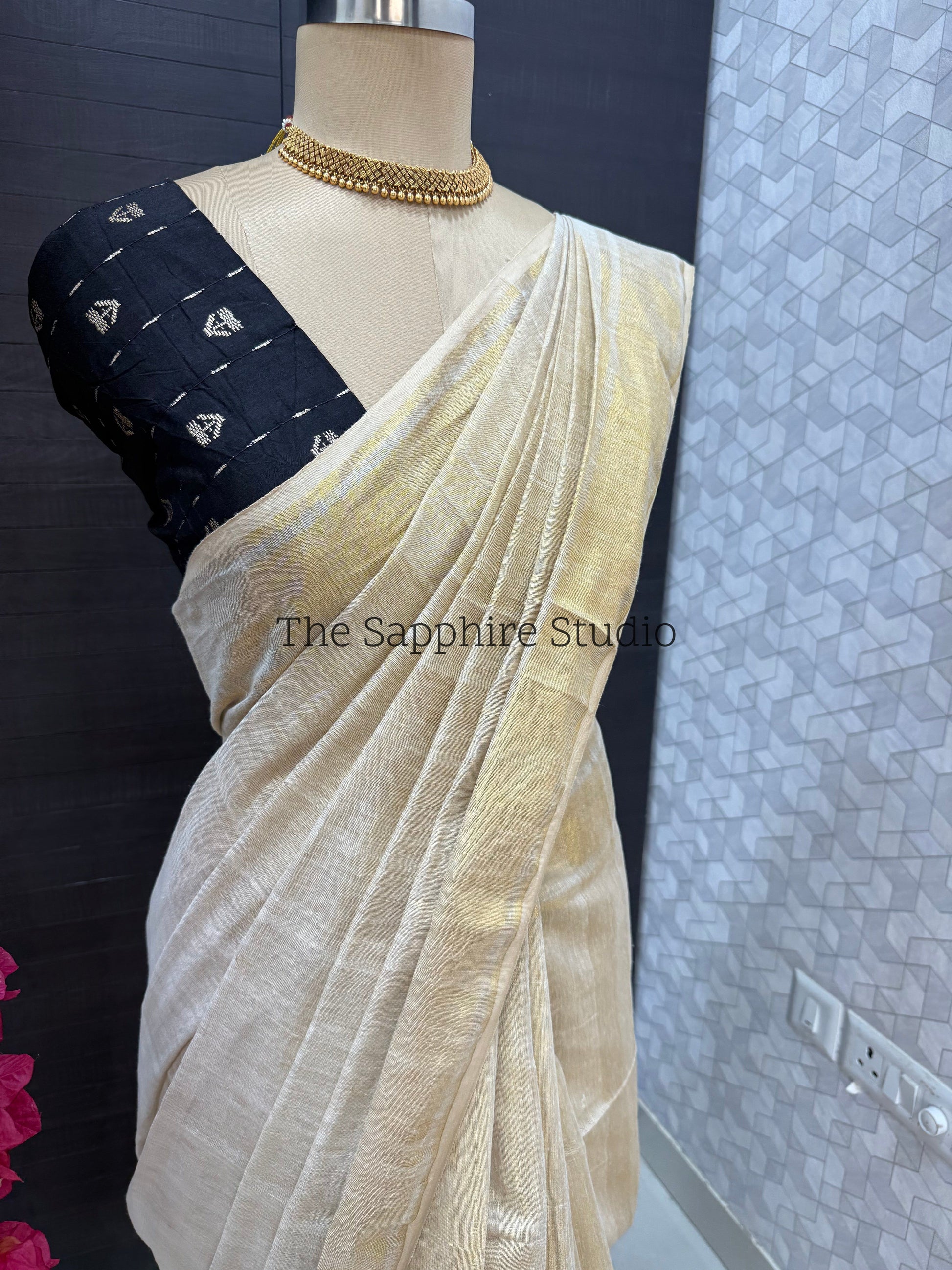 Champagne Gold Tissue Linen Handloom Saree with Black contrast blouse