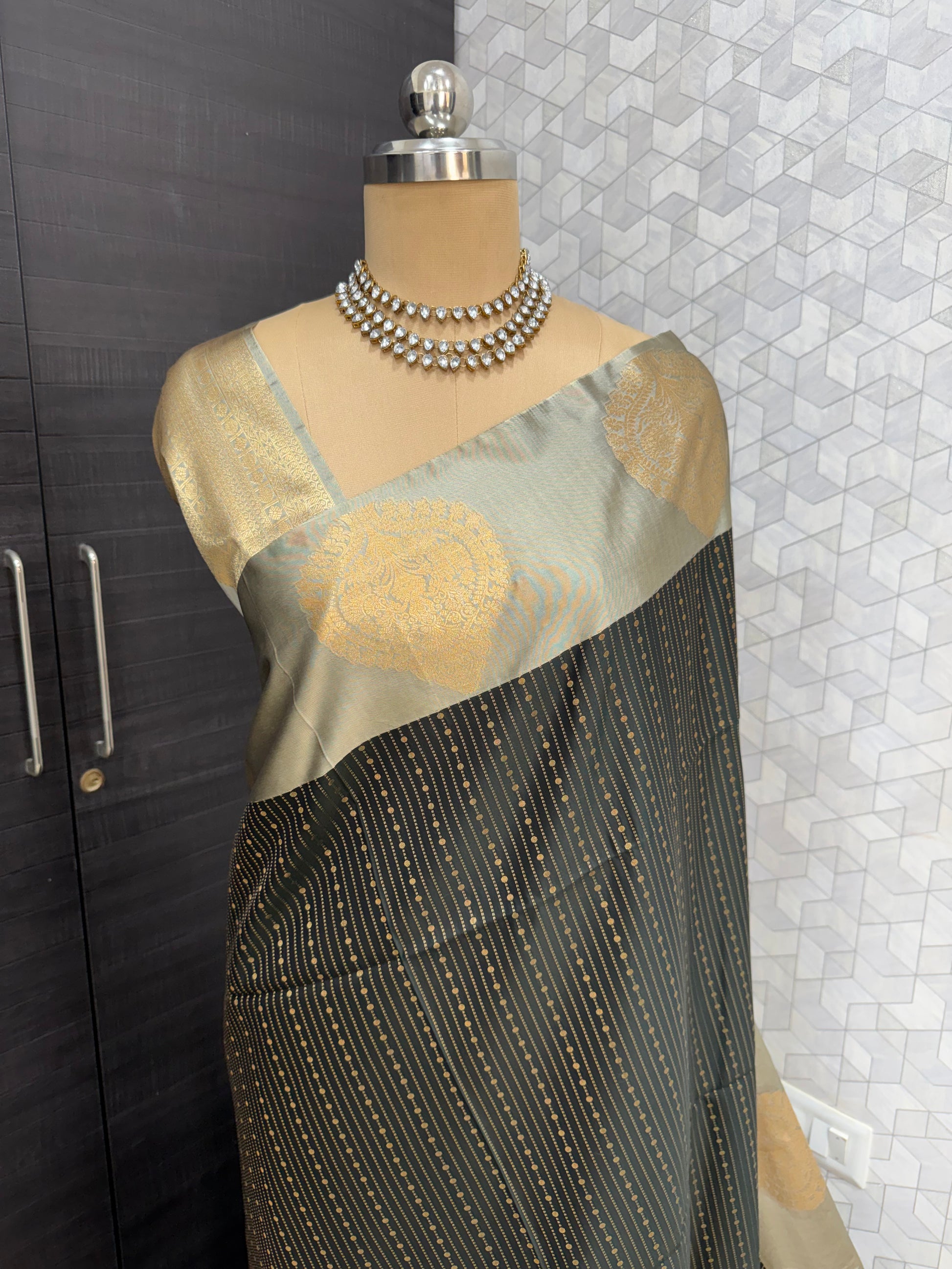 Deep Forest Green Kanchipuram Silk Saree with Antique Gold Zari
