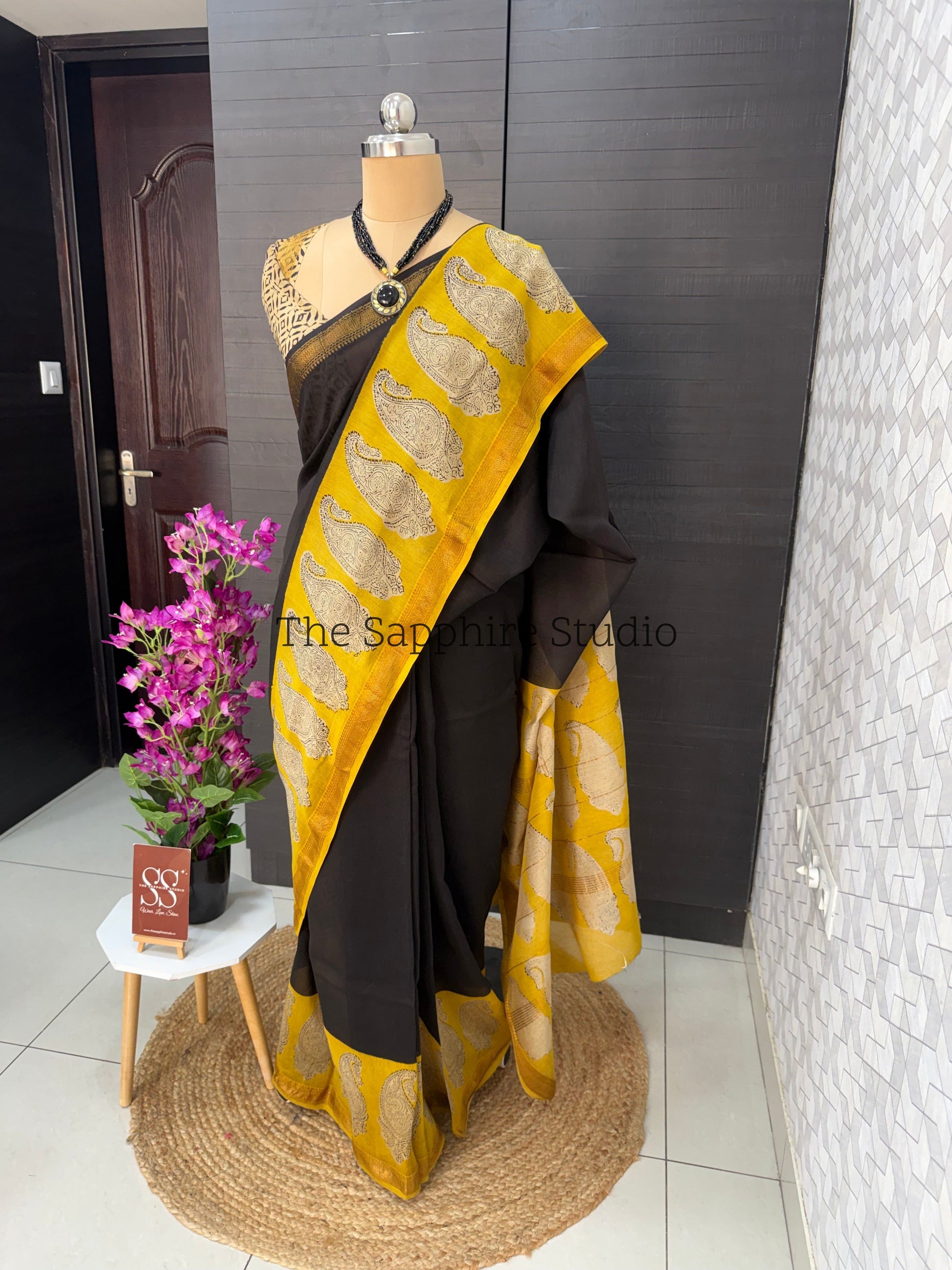 Maheshwari Silk Saree – Black with Yellow Border & Silver Motifs