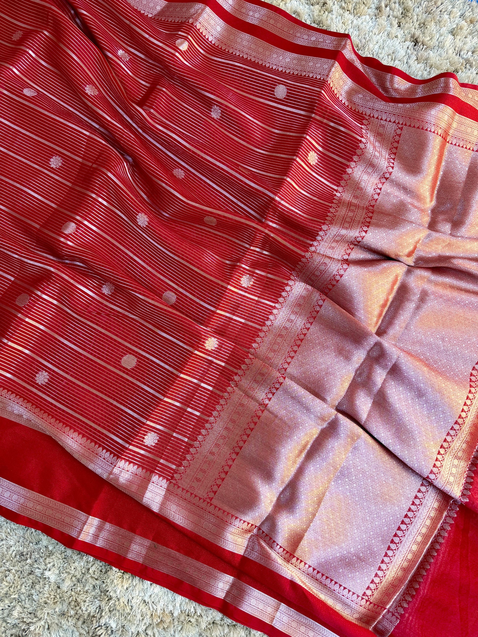 Red Banarasi Chiniya Silk Saree with Zari Buti Weaving ✨