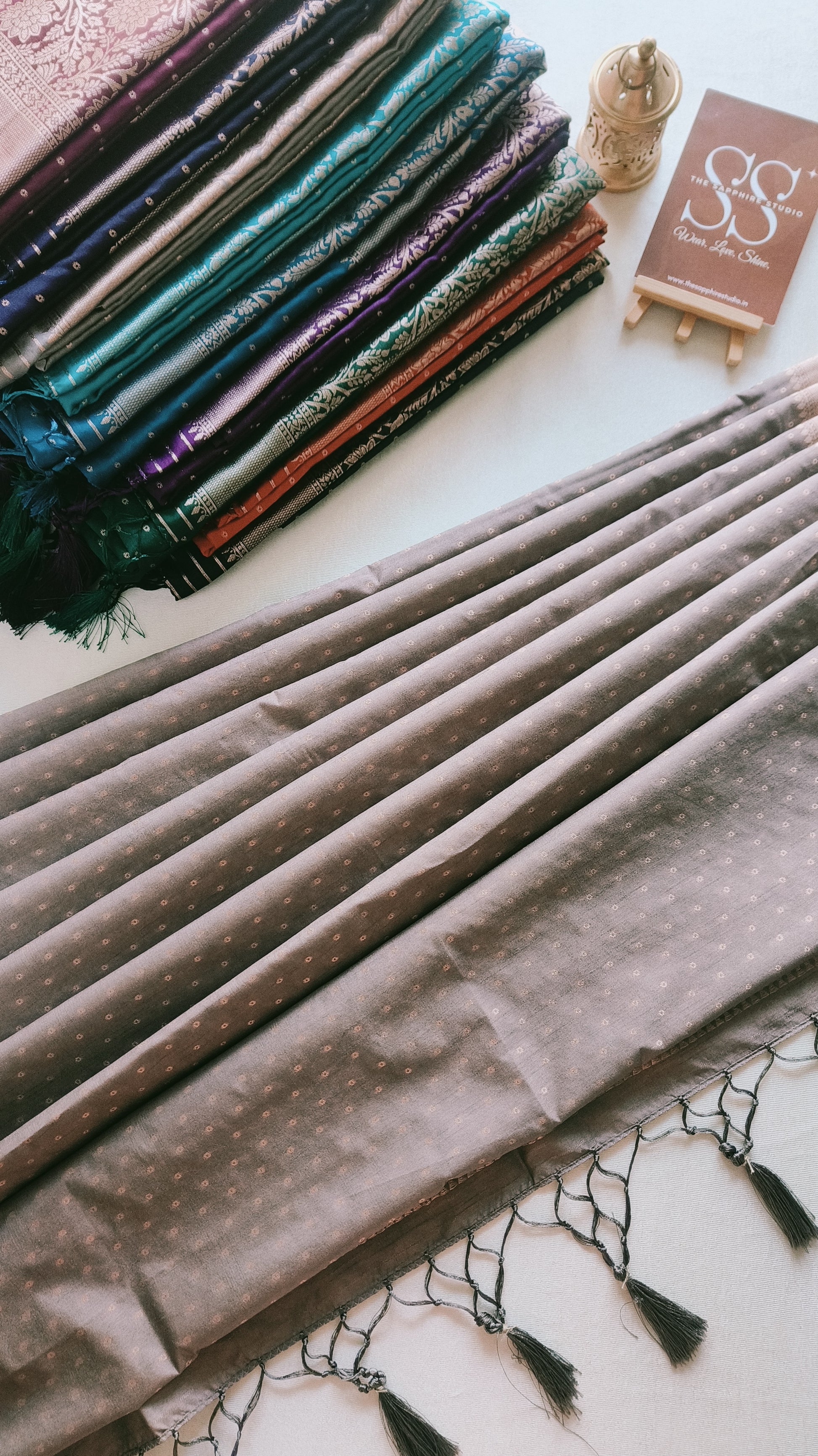 Kanchipuram Fancy Saree – Grey – Self Zari Weave