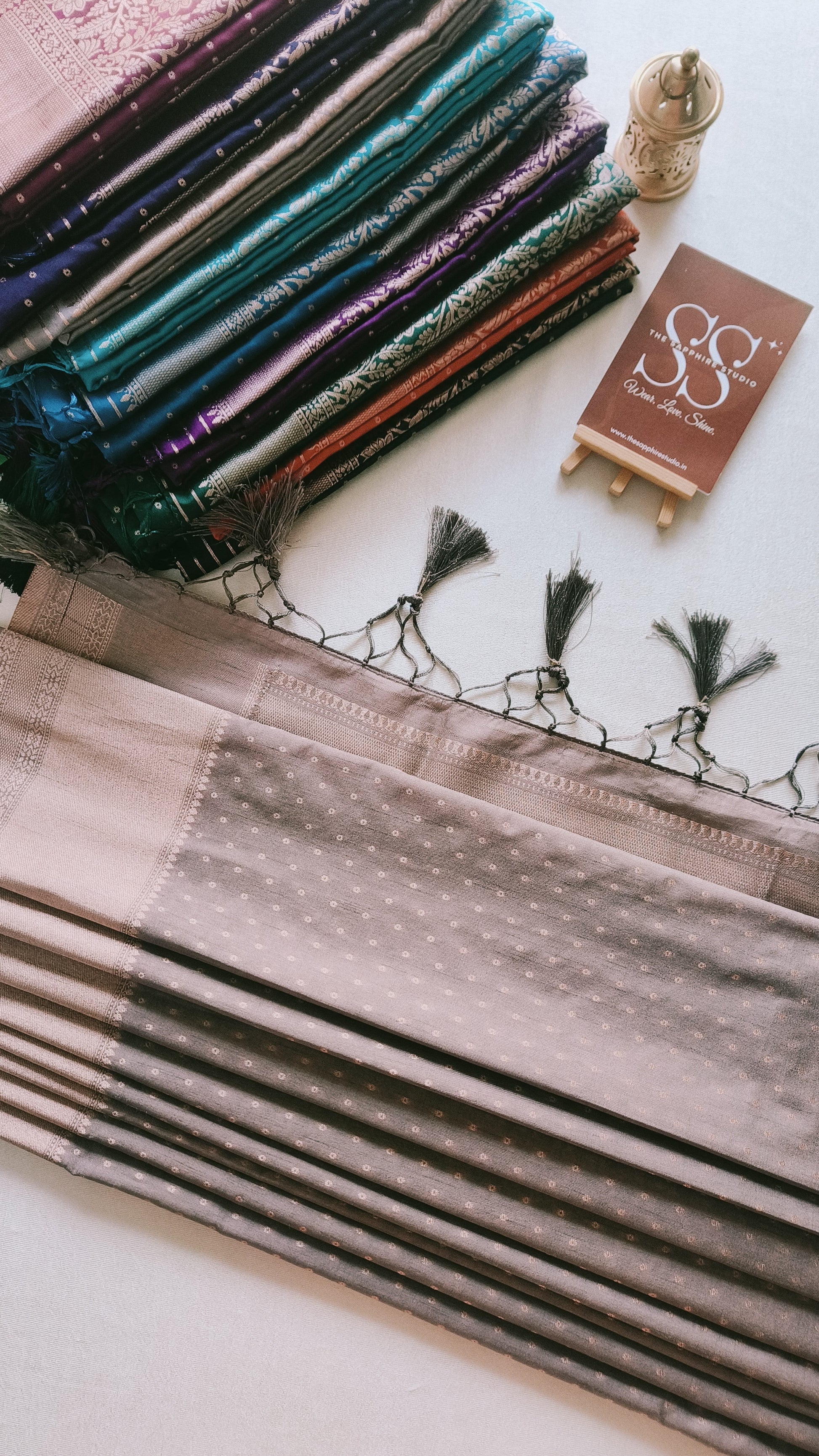 Kanchipuram Fancy Saree – Grey – Self Zari Weave