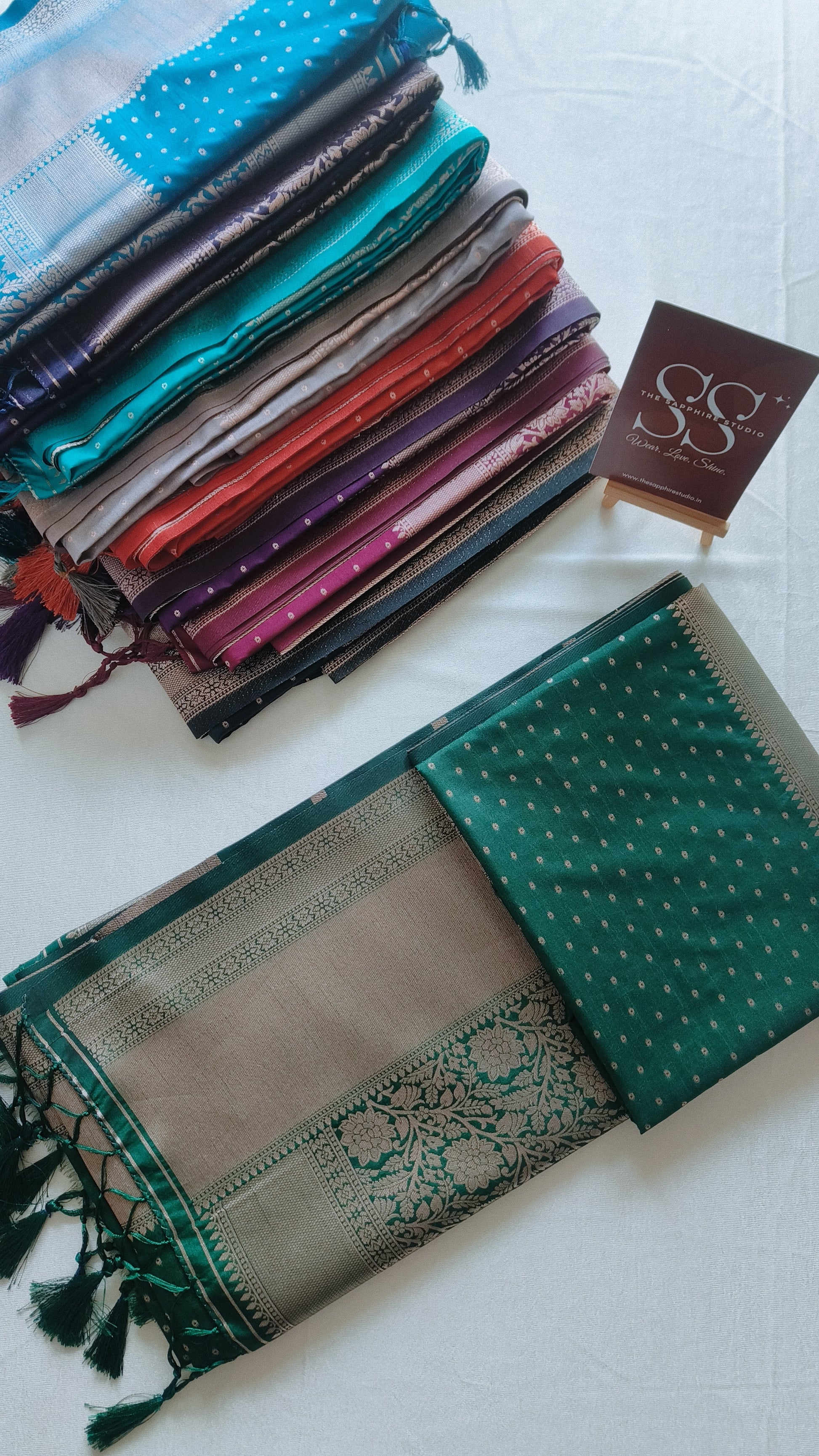 Kanchipuram Fancy Saree – Bottle Green – Self Zari Weave
