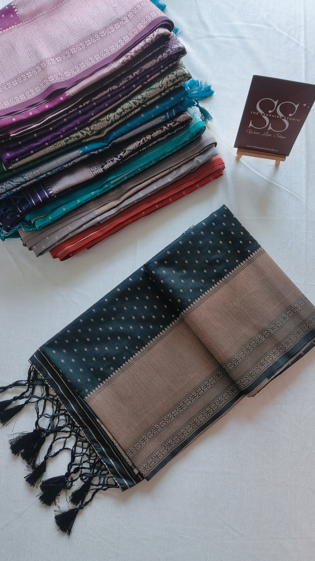 Kanchipuram Fancy Saree – Black – Self Zari Weave
