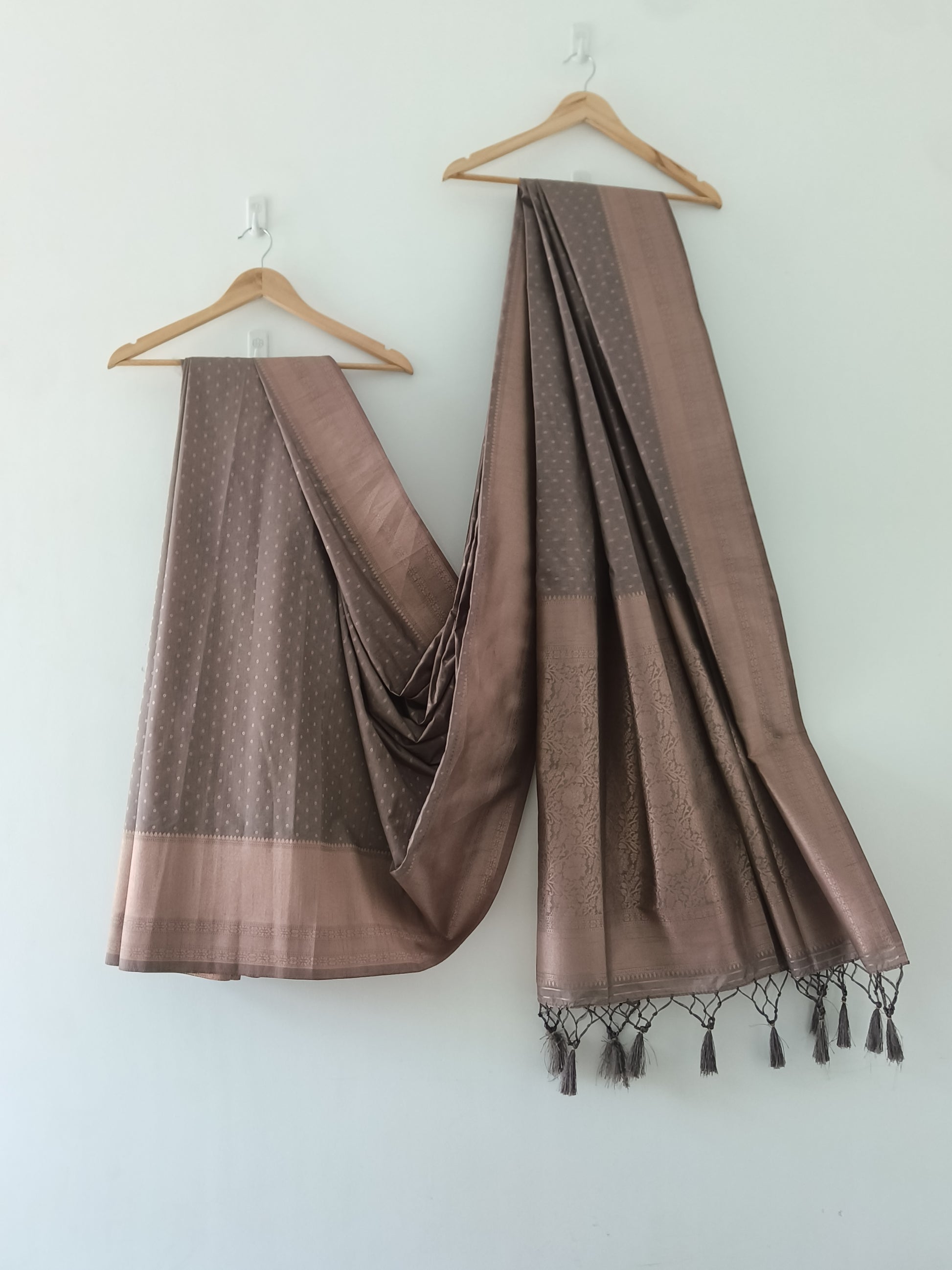 Kanchipuram Fancy Saree – Grey – Self Zari Weave