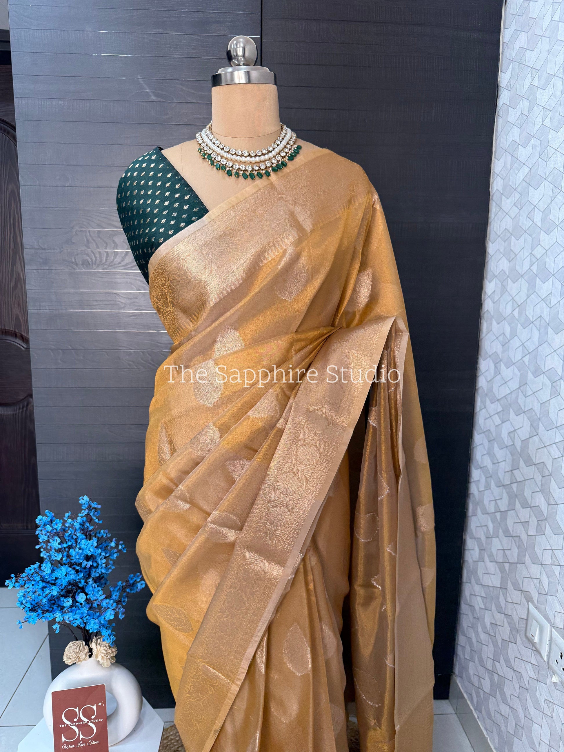golden tissue silk saree with subtle woven border and motifs, Kerala festive saree for Onam, Vishu, temple visits and cultural celebrations