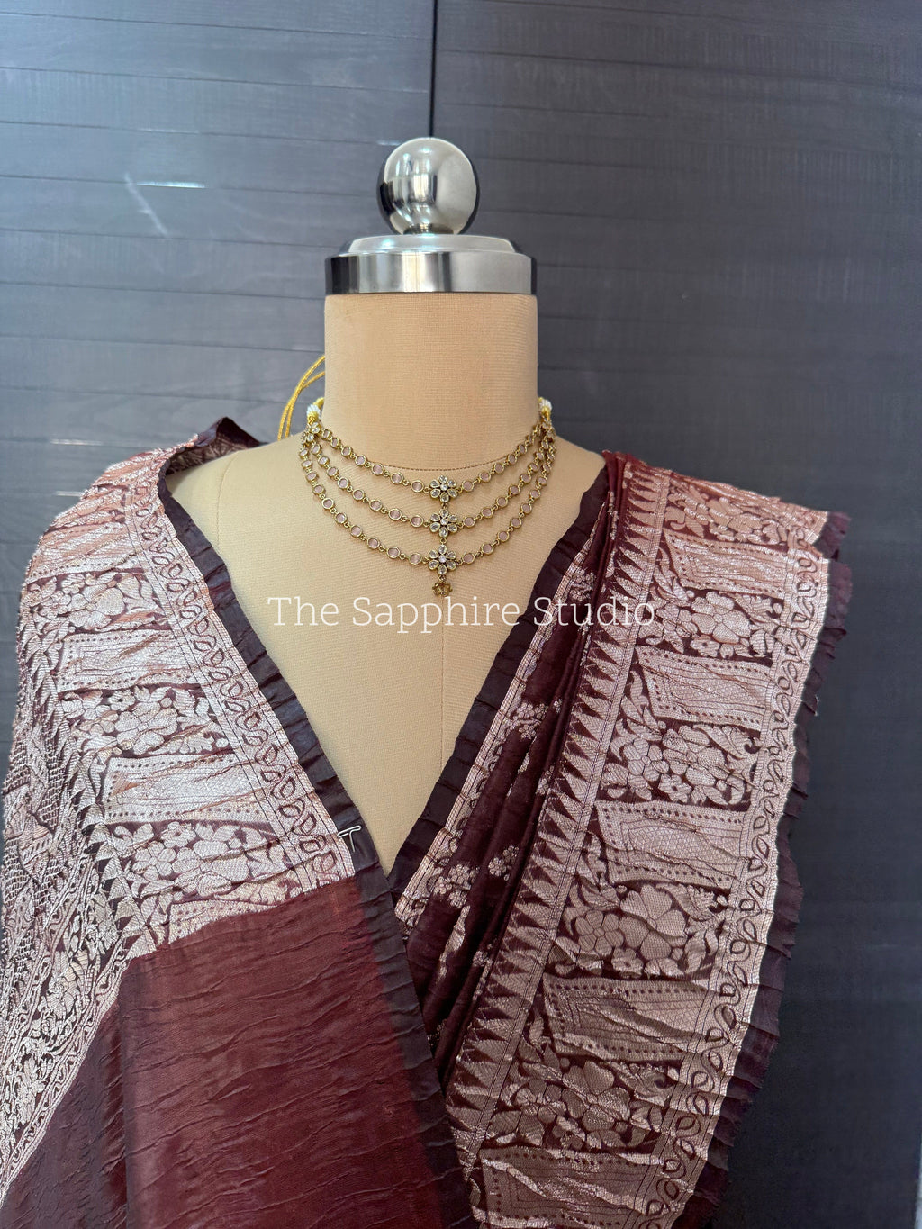 maroon Banarasi crushed silk saree with floral zari motifs and matching blouse, lightweight festive saree for weddings, receptions and cultural occasions