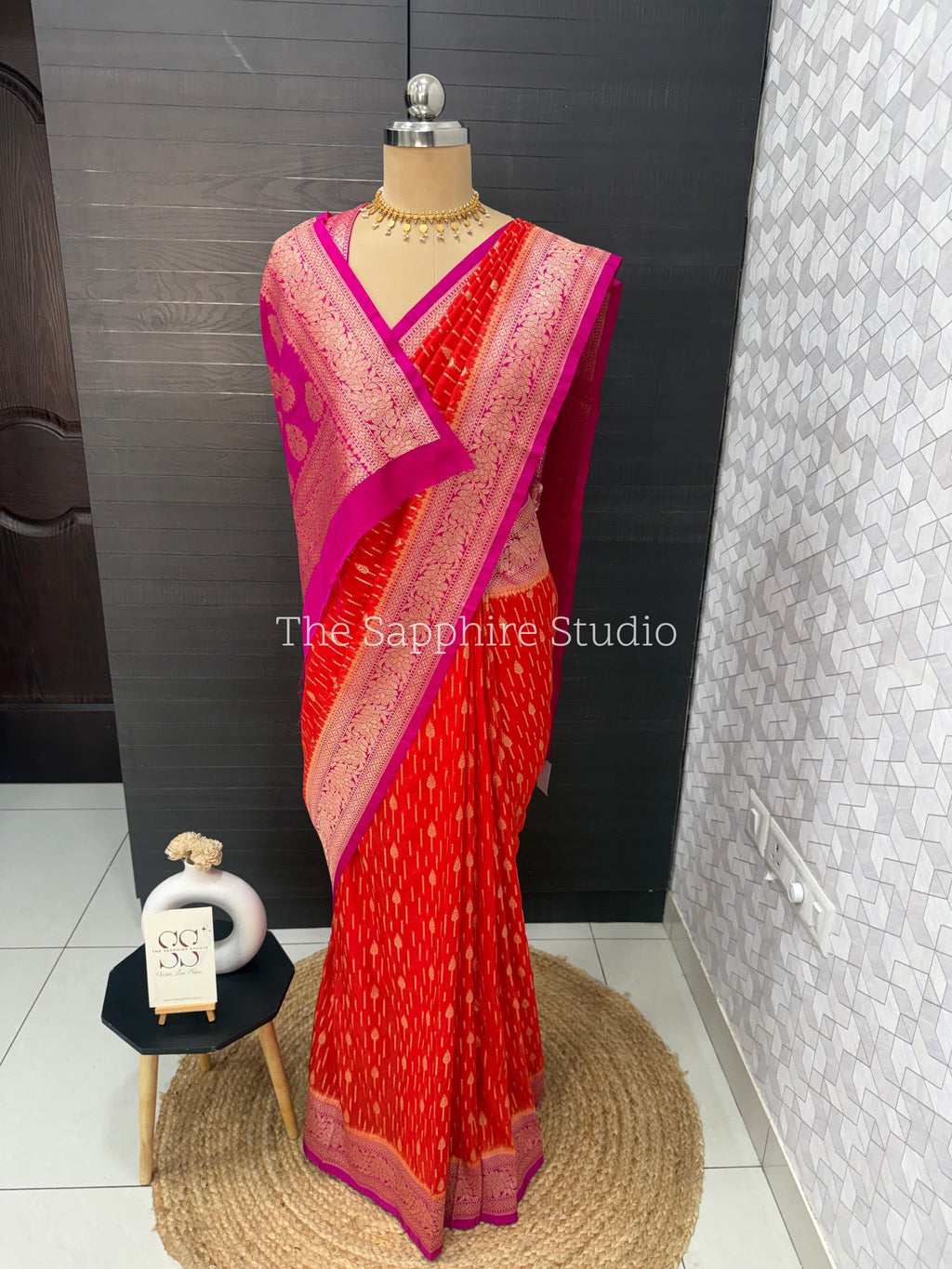 orange pink semi Banarasi saree with contrast blouse and zari woven pallu, lightweight festive saree for weddings, pujas and evening functions