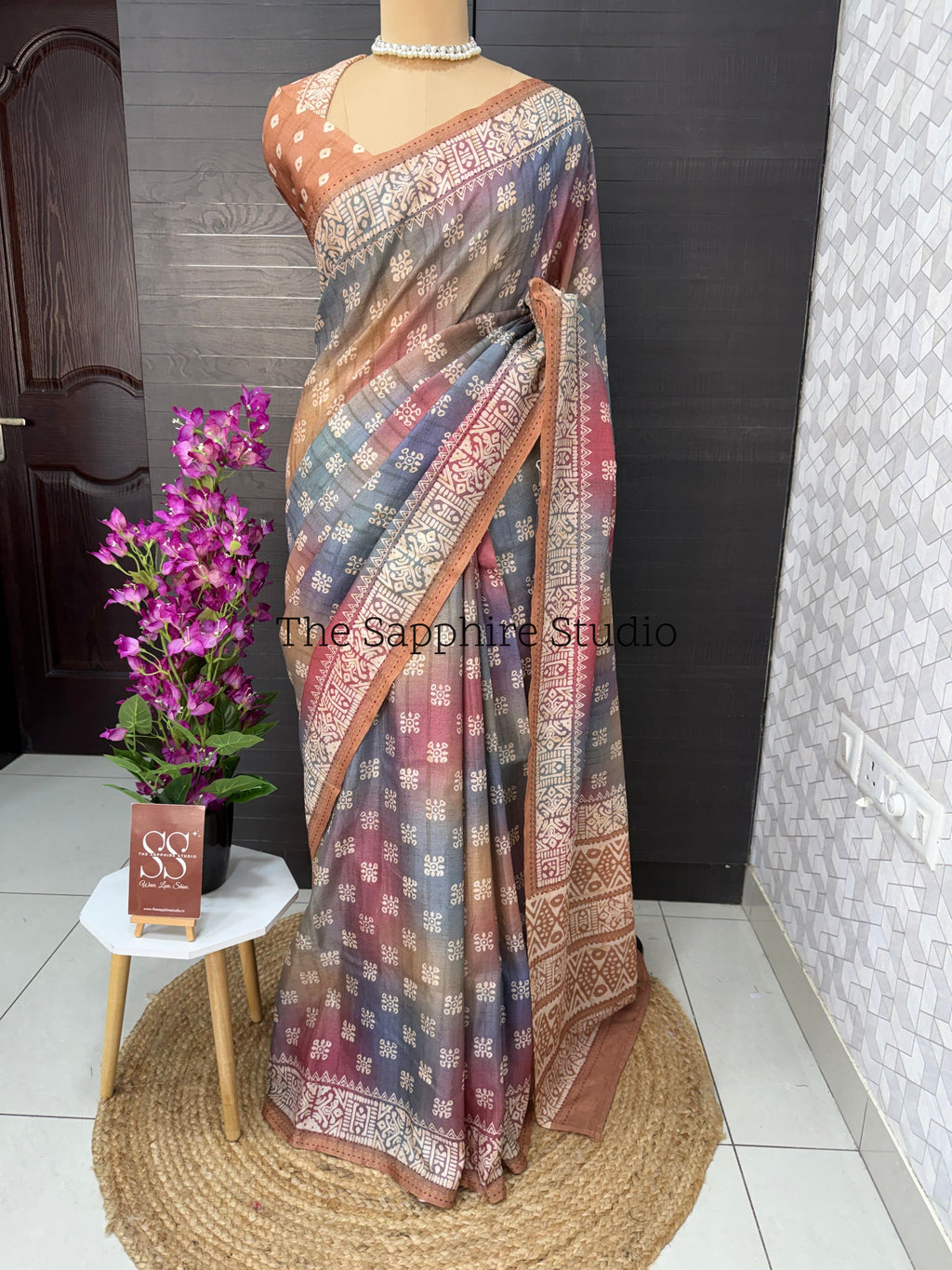 tussar silk saree with natural texture and woven border, lightweight office wear saree for women daily wear and small functions India